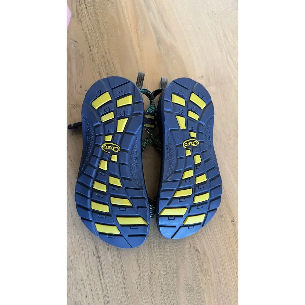 Chacos  Z/1 Classic ecotread water sandals youth size 4